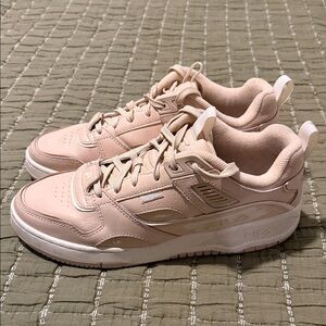 Fila Light Pink almost Beige Sneakers